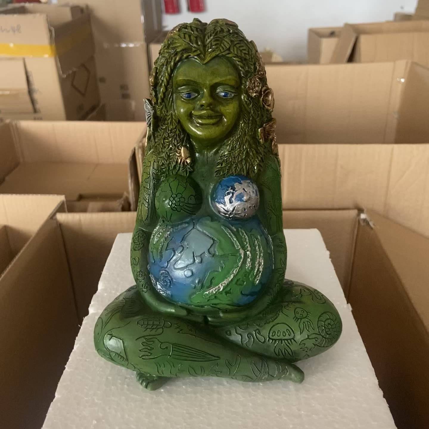 Mother of the Earth Mother Millyear's Mother Resin Crafts Crafts Grand Goddess Grand Garden Swing