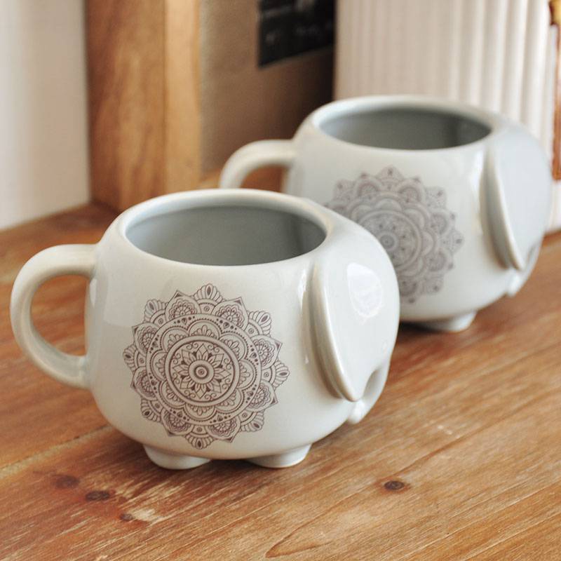Rural wind high temperature ceramic elephant cup ornaments