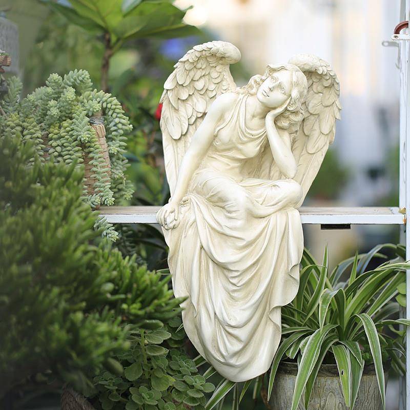 2023 new European -style retro sitting position Angel garden garden balcony decoration resin statue desktop