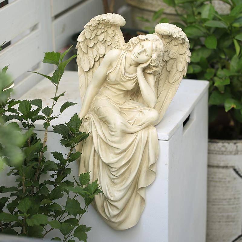 2023 new European -style retro sitting position Angel garden garden balcony decoration resin statue desktop