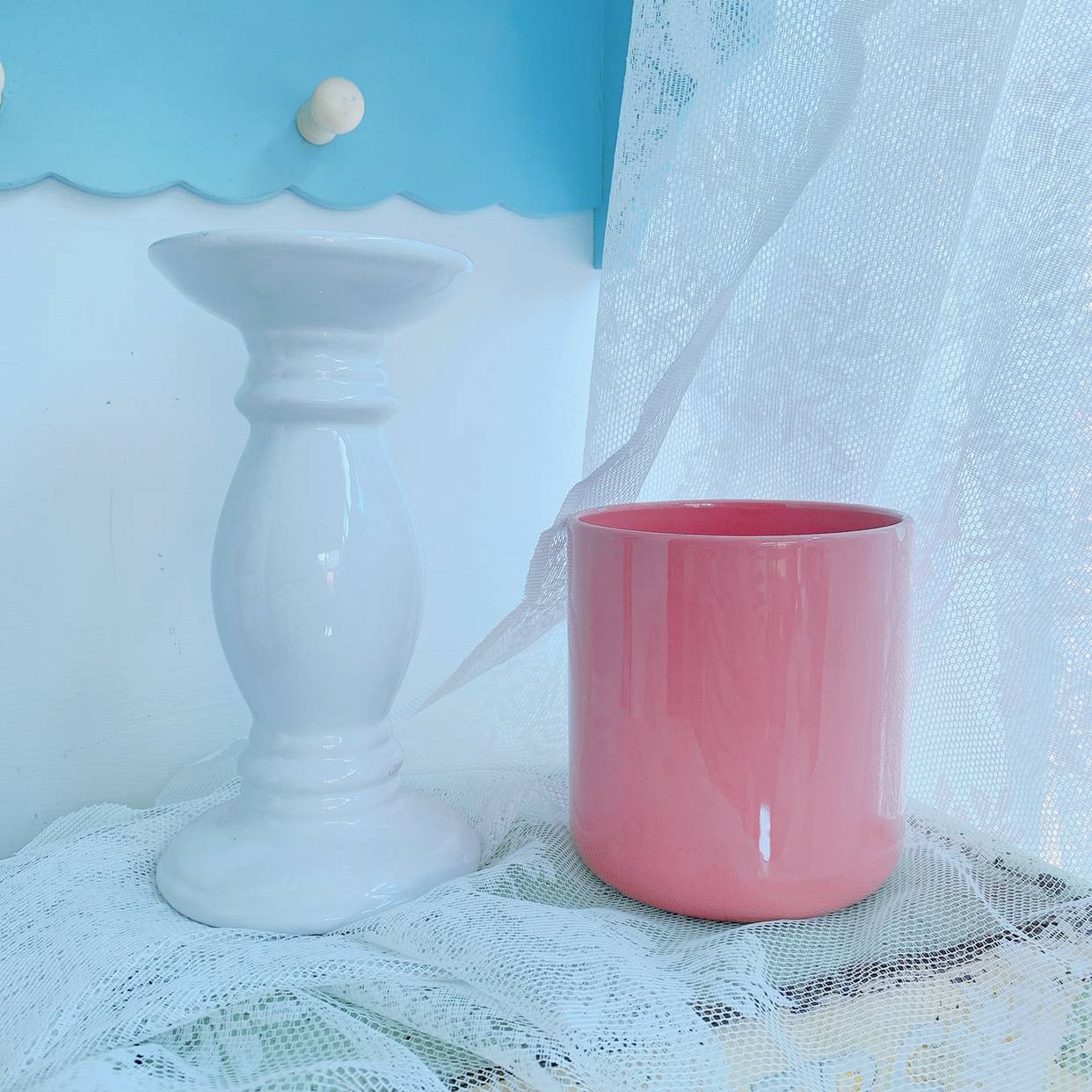 ( over 42 yuan) White candlestick pink vase storage can ceramic home ornament flower decoration
