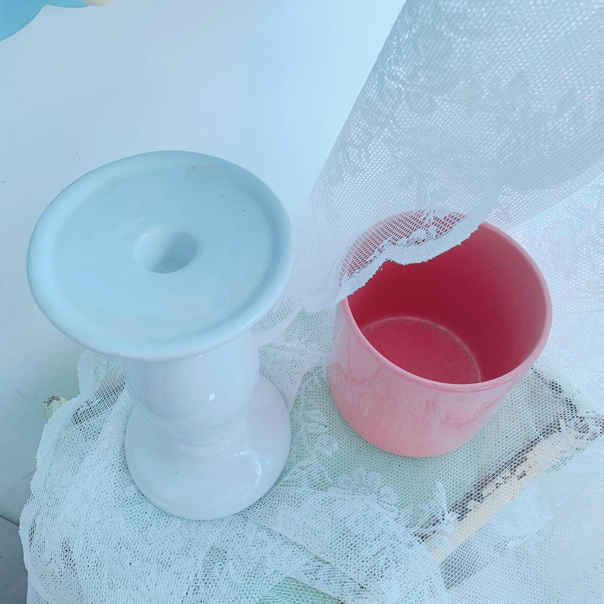 ( over 42 yuan) White candlestick pink vase storage can ceramic home ornament flower decoration