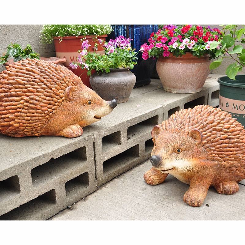 Special village retro large hedgehog ornament garden garden garden decoration decoration orphans