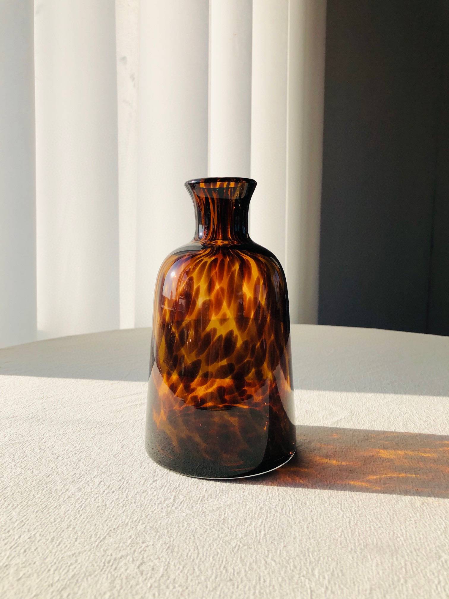 Ultra retro special price medium flower bottle leopard amber French desktop high -end art handmade glazed flower decoration