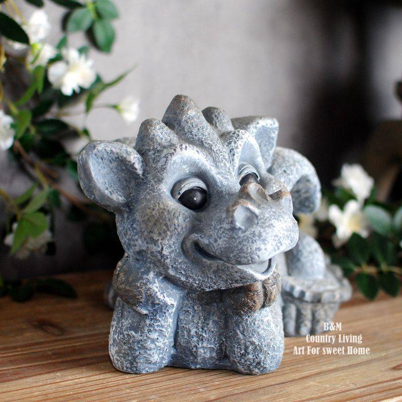 Cute Wind Guardian magnesium oxygen lawn decoration
