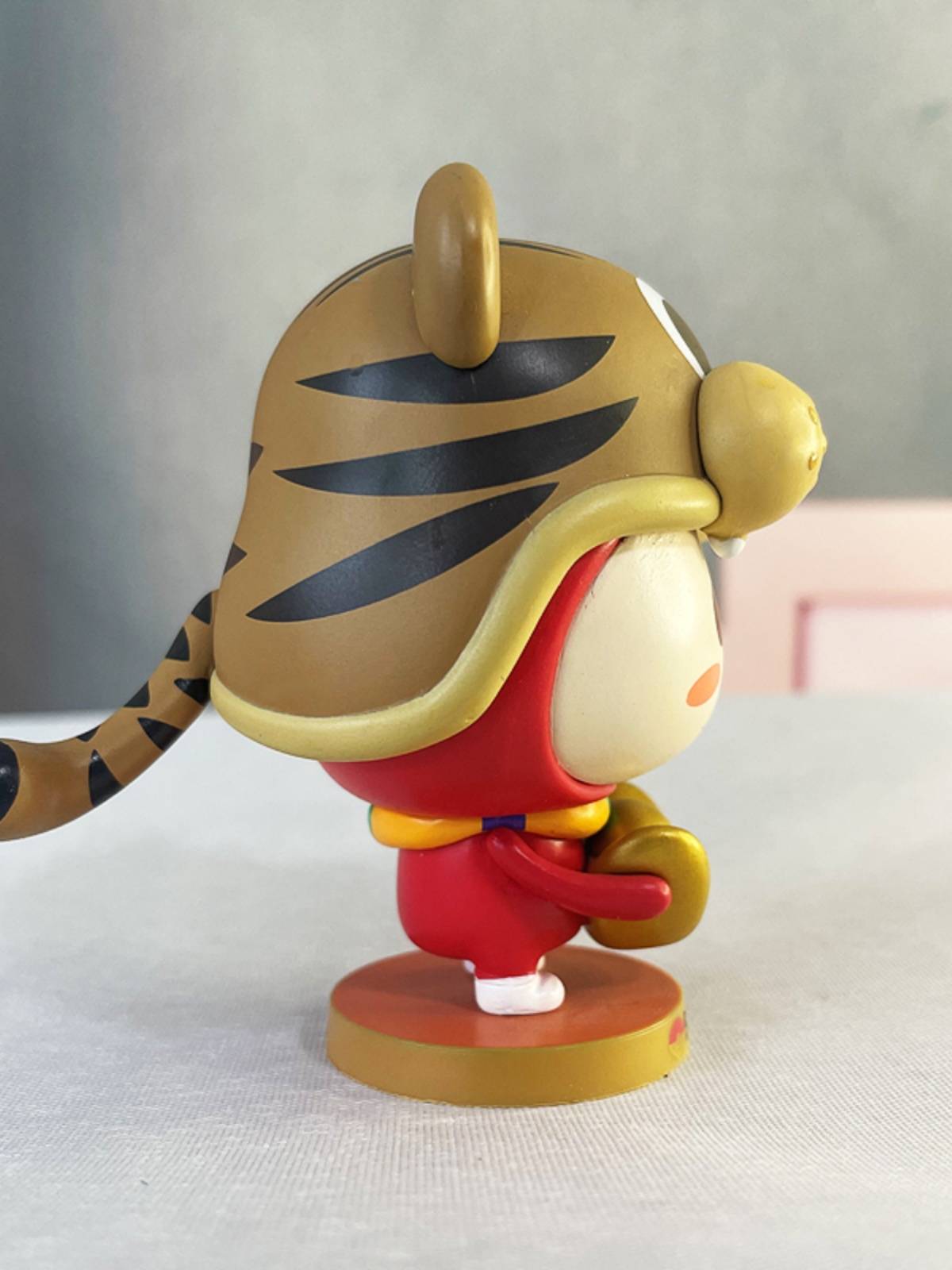 Gaming hand -made blind box trend doll pre -sale customization