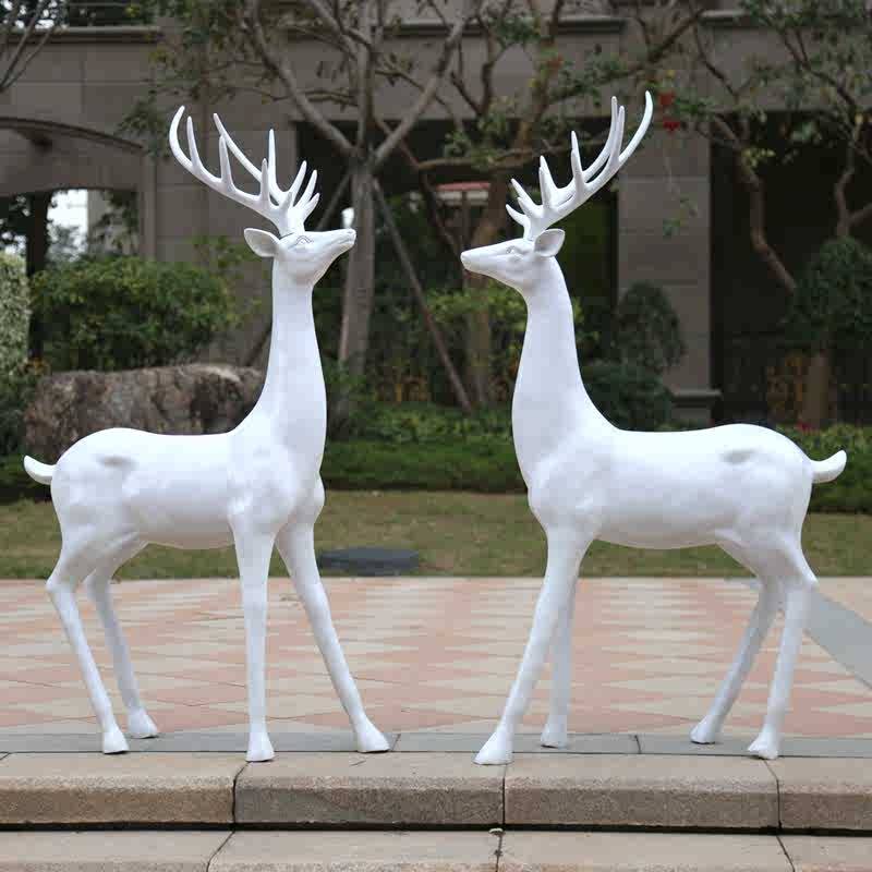 Outdoor Simulation FRP White Deer Sculpture Land in the Garden Garden Landscape Mall Wedding Decoration White Deer Swing