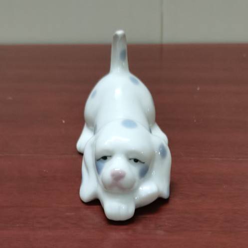 Exit original single -tail hand -painted ceramic lying tail dog all porcelain decoration creative gift crafts