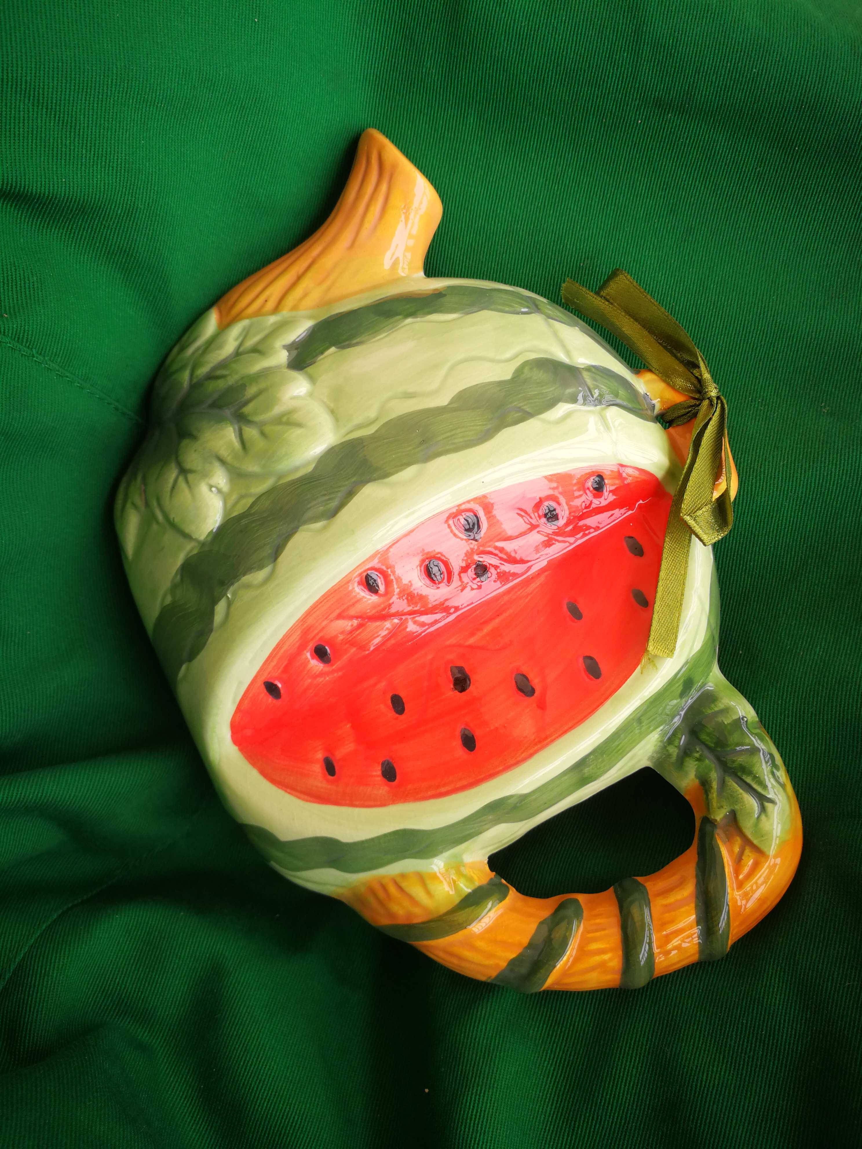 Banana Strawberry Apple Big Watermelon Cartoon Fruit Ceramics Hanging Disk Hand -painted Under -Glaze Colorful Alien Teapot Swing