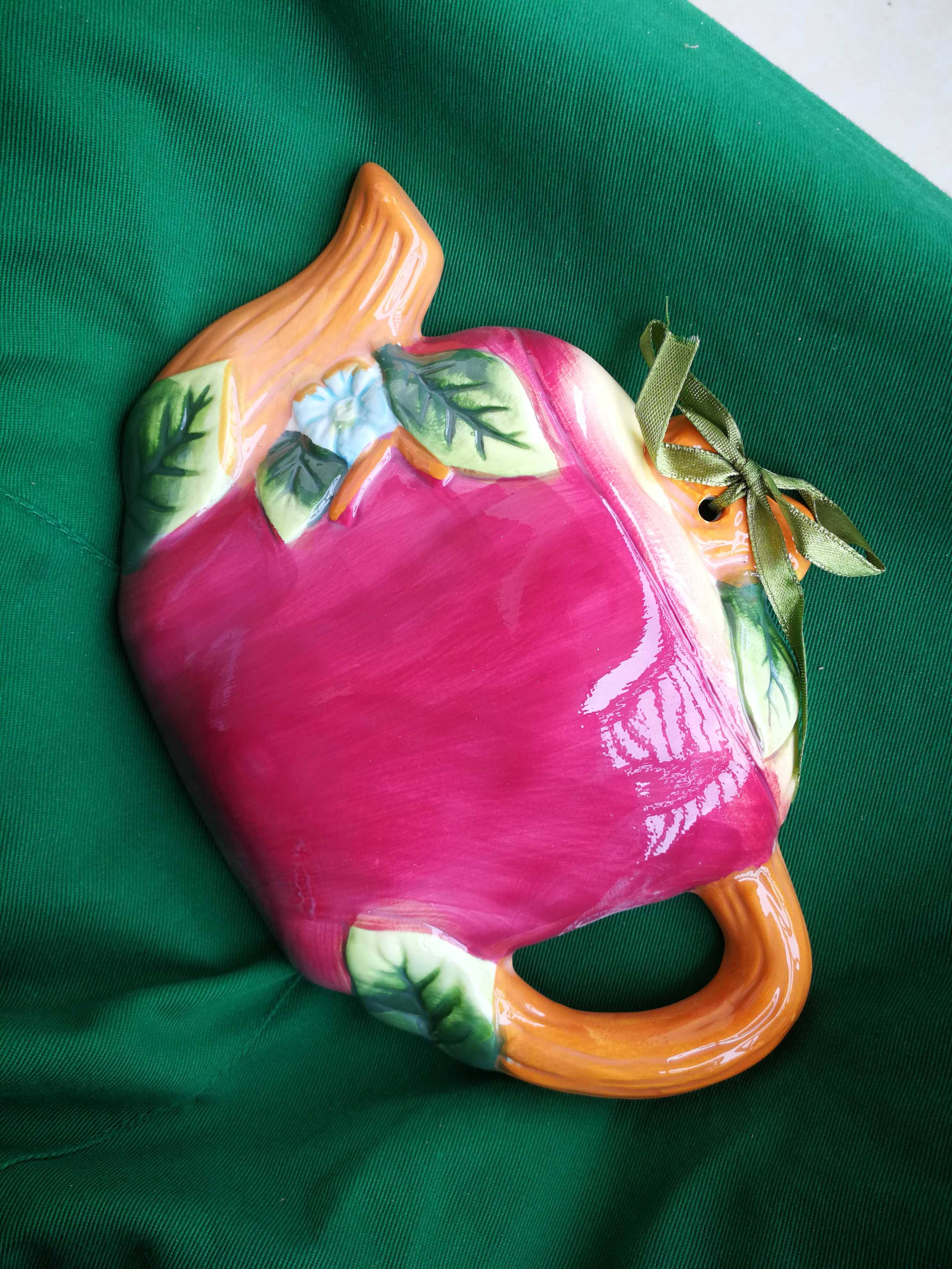 Banana Strawberry Apple Big Watermelon Cartoon Fruit Ceramics Hanging Disk Hand -painted Under -Glaze Colorful Alien Teapot Swing