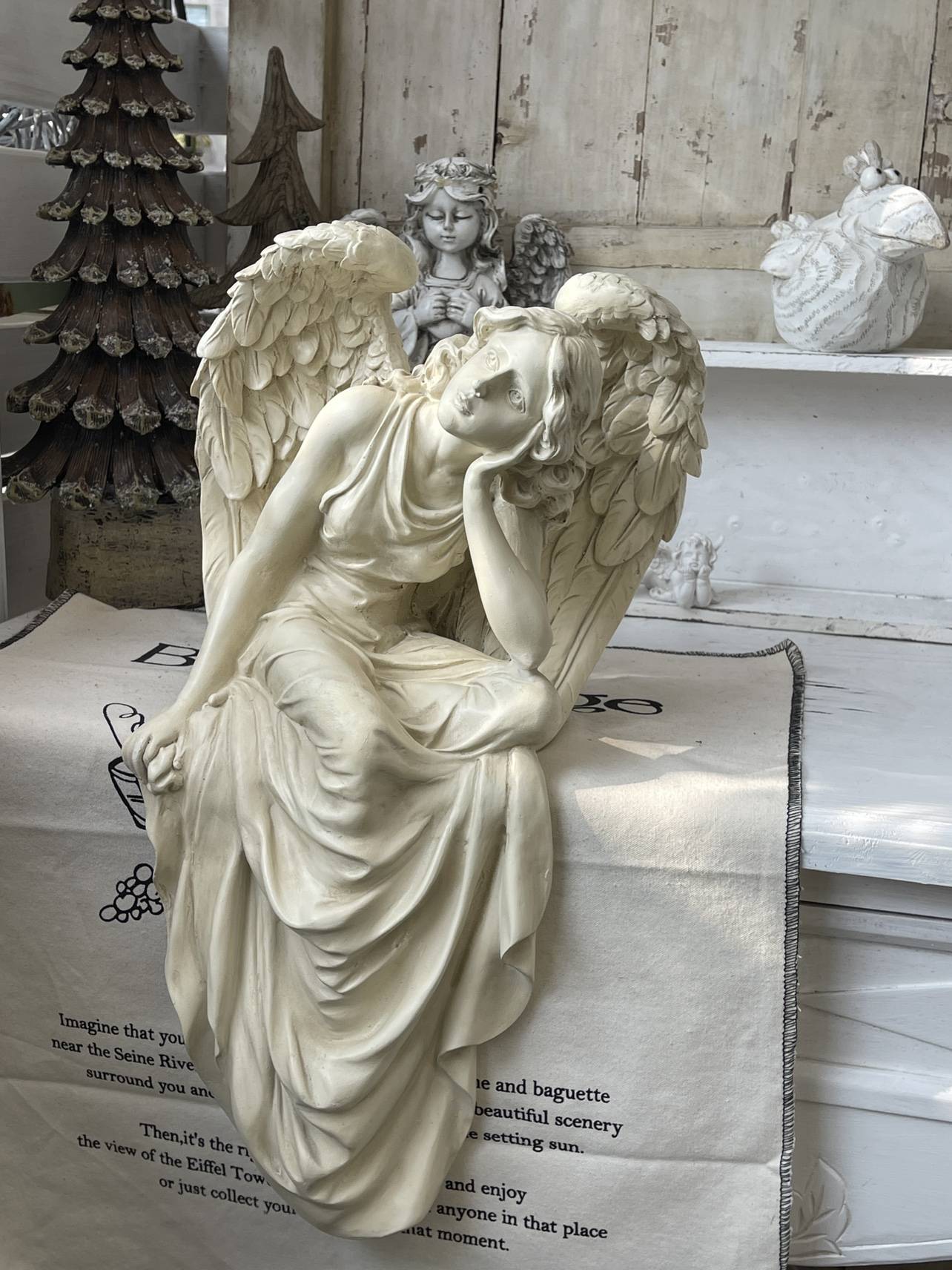 Export original single angel grocery garden decoration retro, old sitting position resin angel