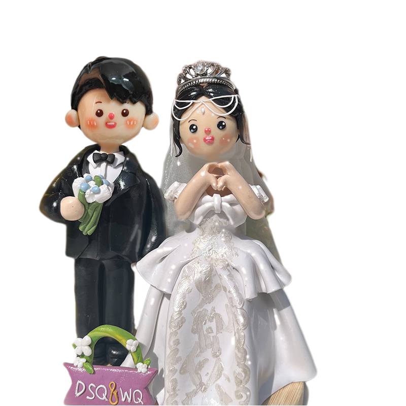 Pure handmade custom desktop lobbing car ornaments commemorative day gifts are interesting family portrait hand -made hand -made wedding gifts