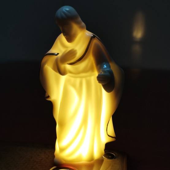 Exporting the original single -tailed ceramic hand -painted painting gold standing the priest full porcelain decoration creative gift crafts