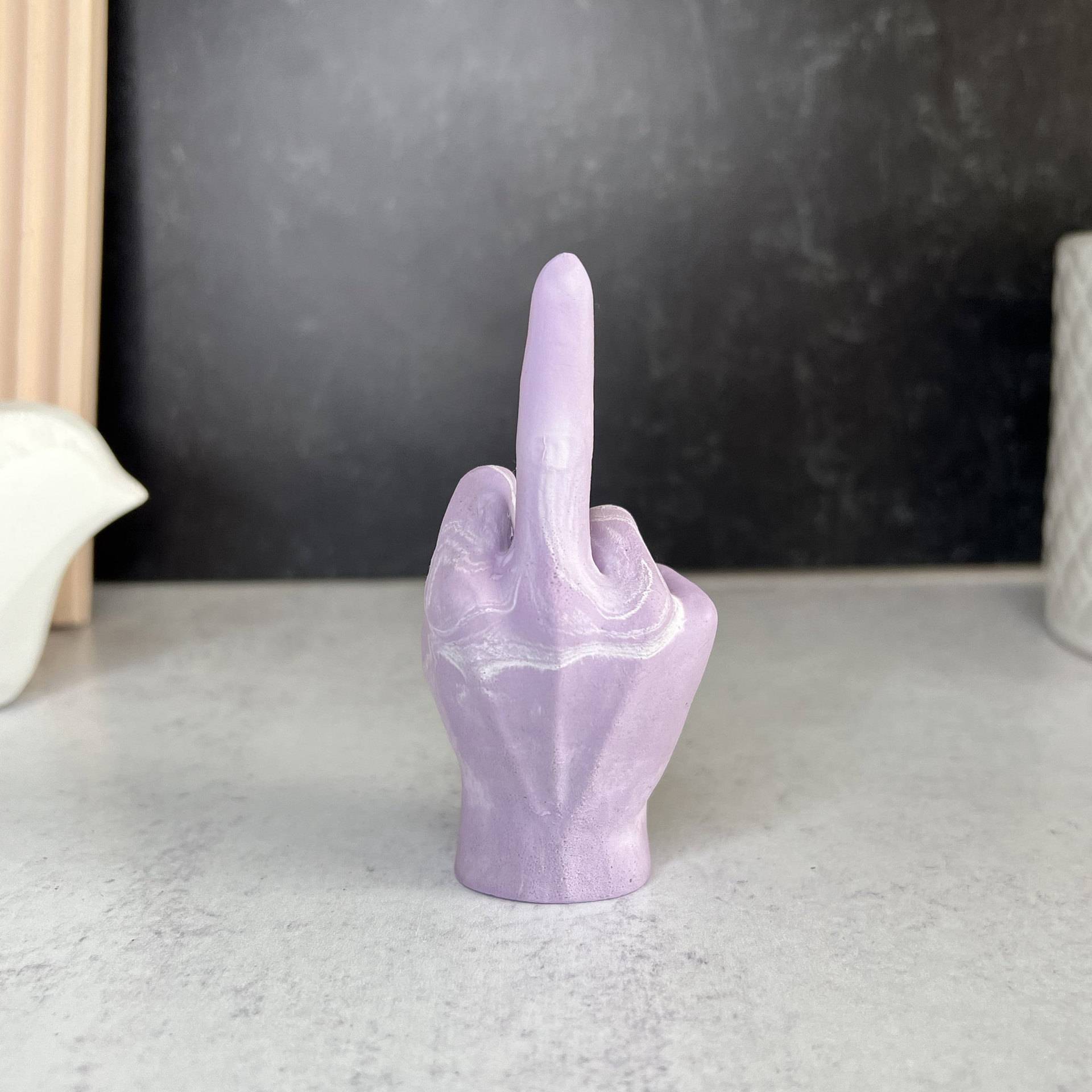 Cross -border Ring Holder Middle Finger's interesting mid -finger model funny gifts