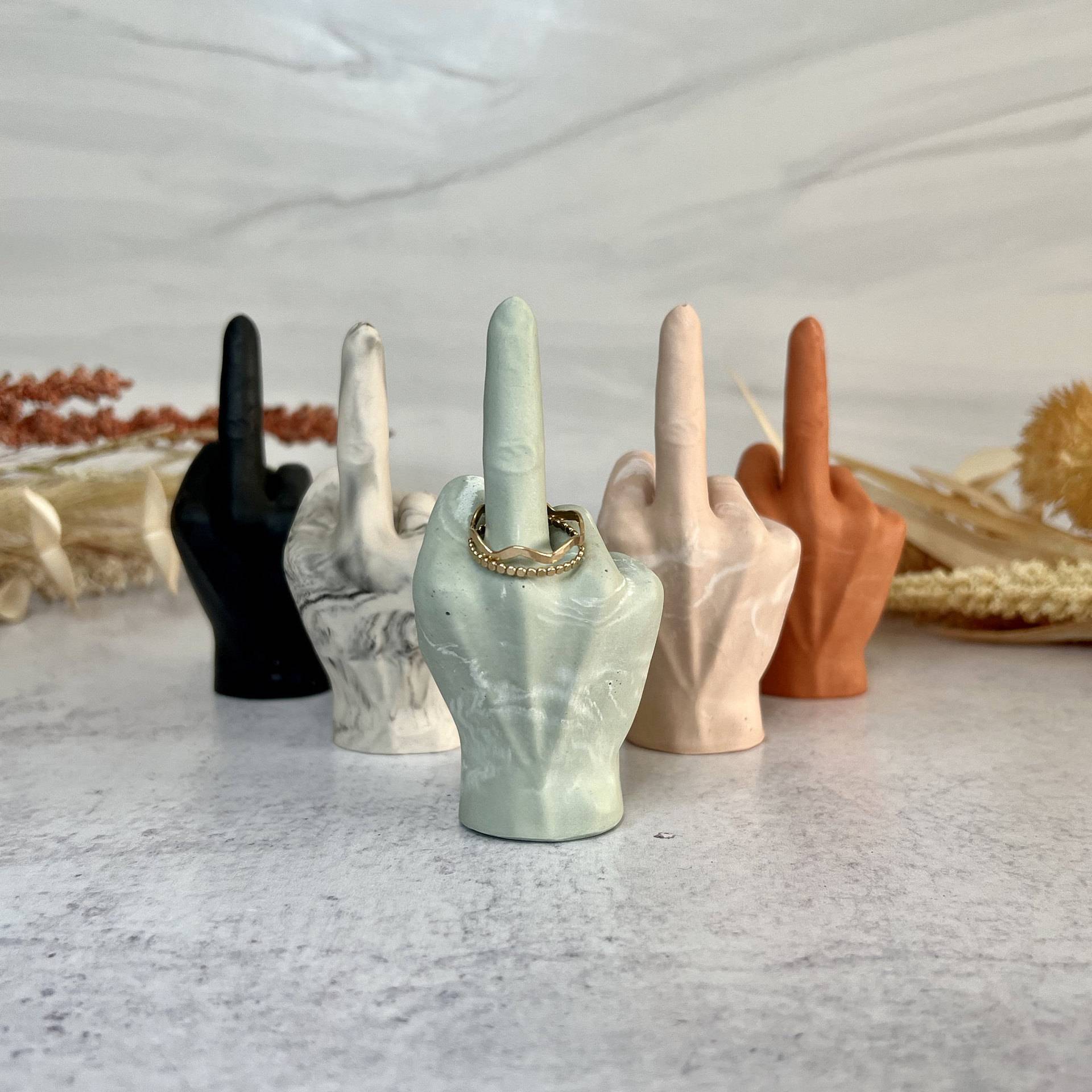 Cross -border Ring Holder Middle Finger's interesting mid -finger model funny gifts