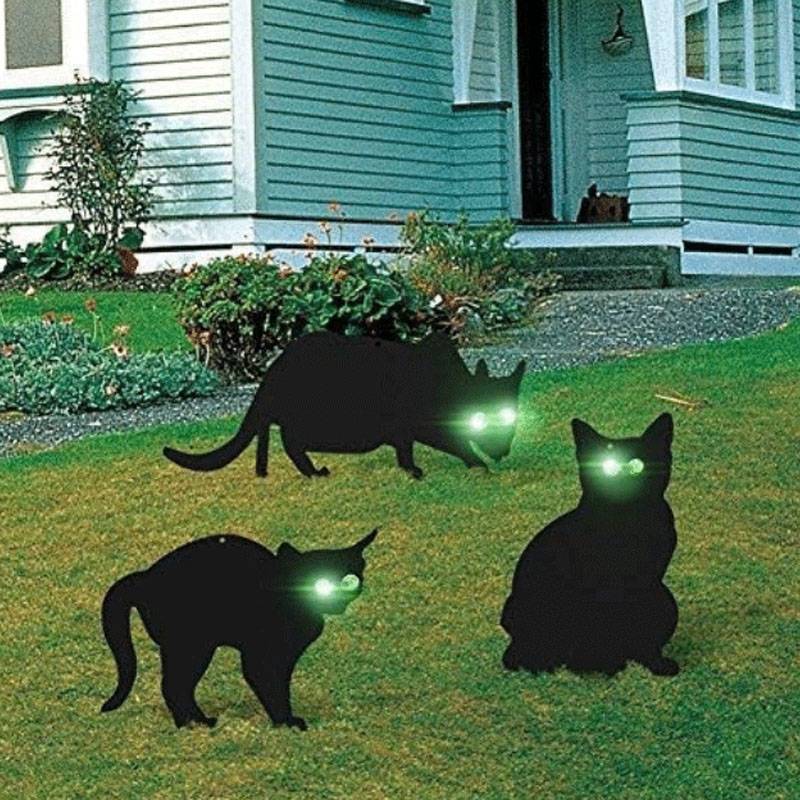 Scared cat metal ornaments Outdoor courtyard luminous decoration cross -border cute cartoon jewelry creative gift