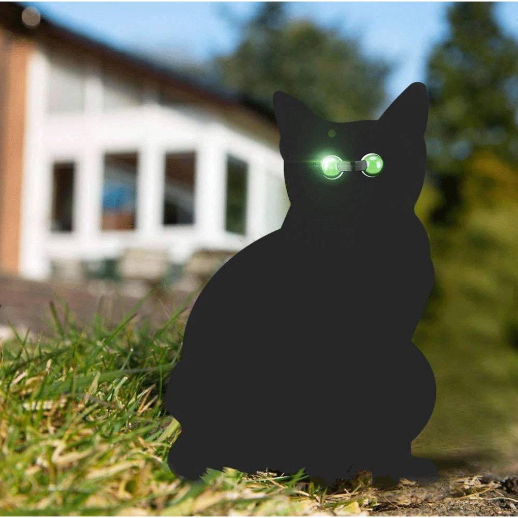 Scared cat metal ornaments Outdoor courtyard luminous decoration cross -border cute cartoon jewelry creative gift