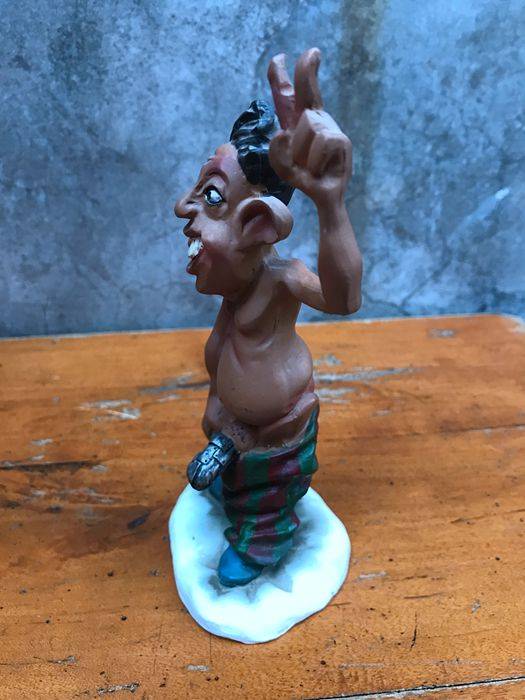 Foreign sample African strange resin desktop ornaments