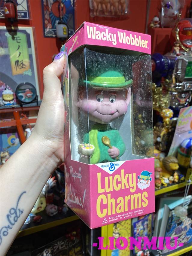 Extremely out of ancient Middle Ages New 2005 Funko Lucy Charms Mask corporate mascot shakes the head ornaments