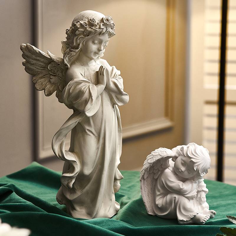 European -style retro character sculpture ornaments Creative art porch living room model room senior sense niche decoration