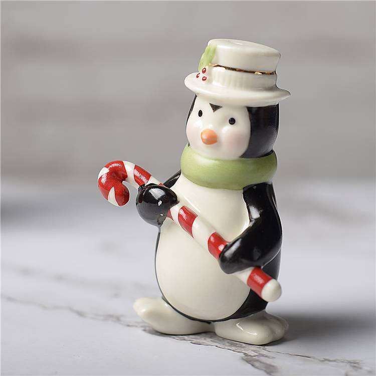 Ceramic American penguin gift hand -painted gold decoration