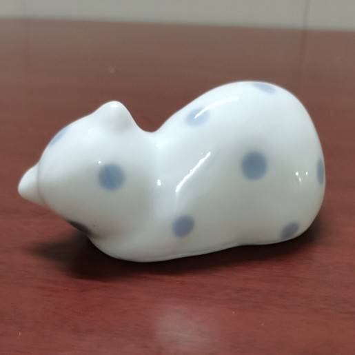 Exit original single -end hand -painted ceramics lying with cute cats all -porcelain ornaments Creative gifts and crafts