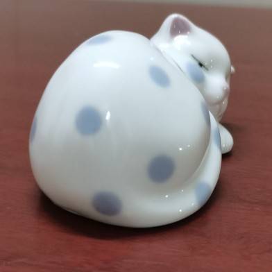 Exit original single -end hand -painted ceramics lying with cute cats all -porcelain ornaments Creative gifts and crafts