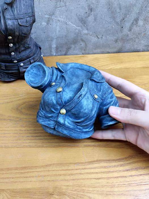 Resin three -dimensional to make old creative money tanks home decoration