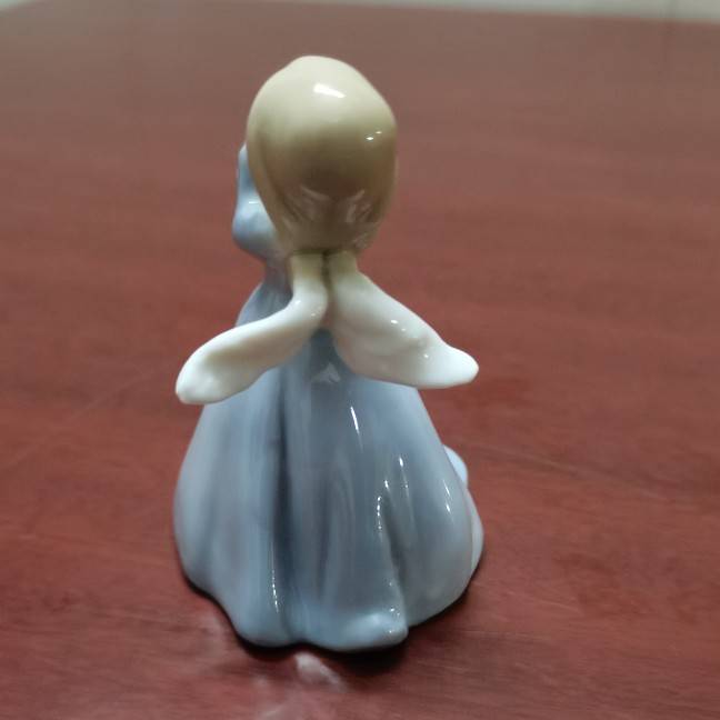 Exit original single -end hand -painted ceramic girl angel all -porcelain decoration creative gift crafts