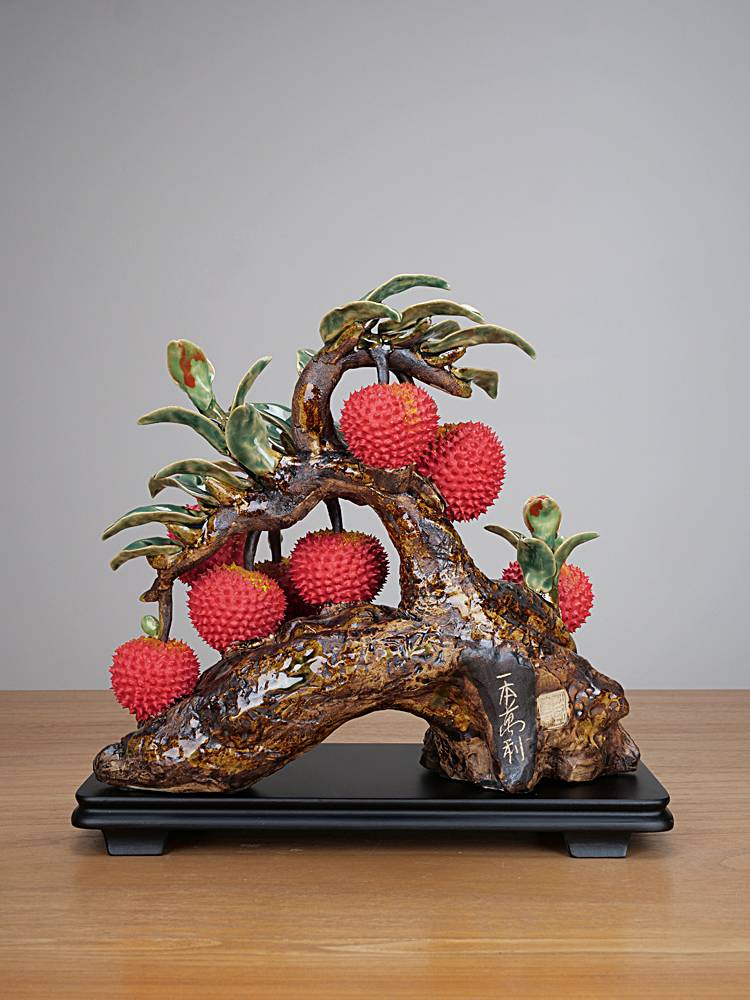 New Chinese style of ceramic lychee living room display cabinet decoration