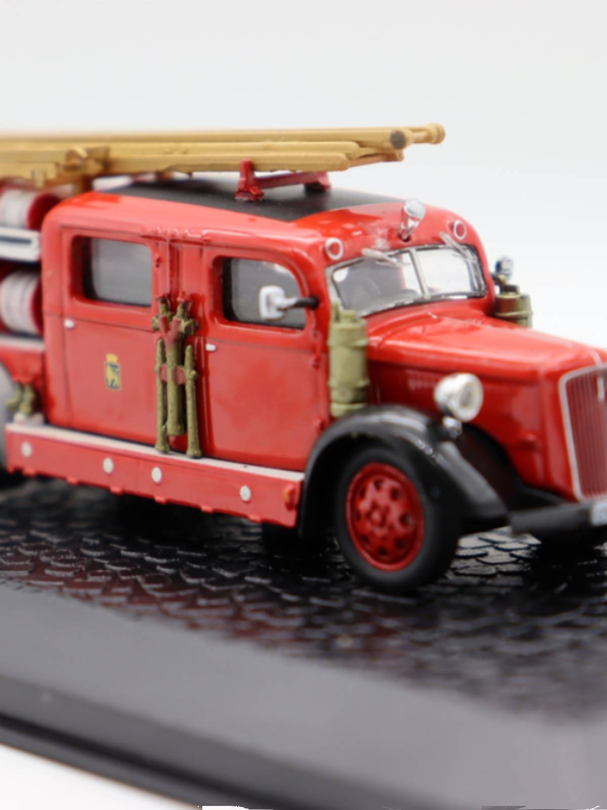 Volvo alloy simulation fire ladder model model
