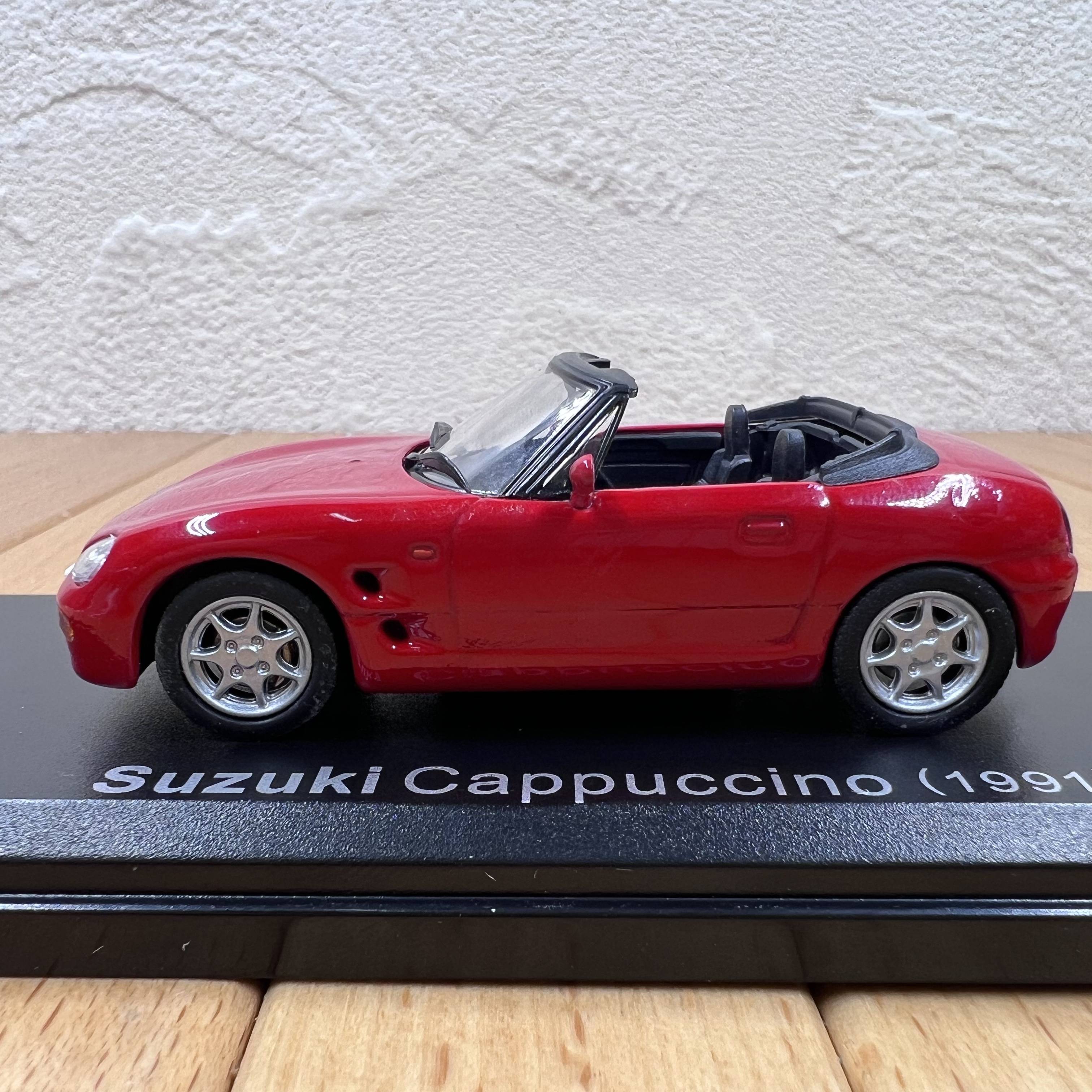 1:43 Suzuki 1991 Kabuccino Classic Old -style Automobile Alloy Model Swing Lotal Lotum Scenery