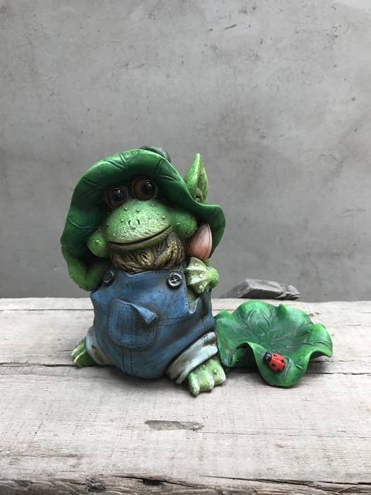 Resin frog candlestick desktop children's room decoration