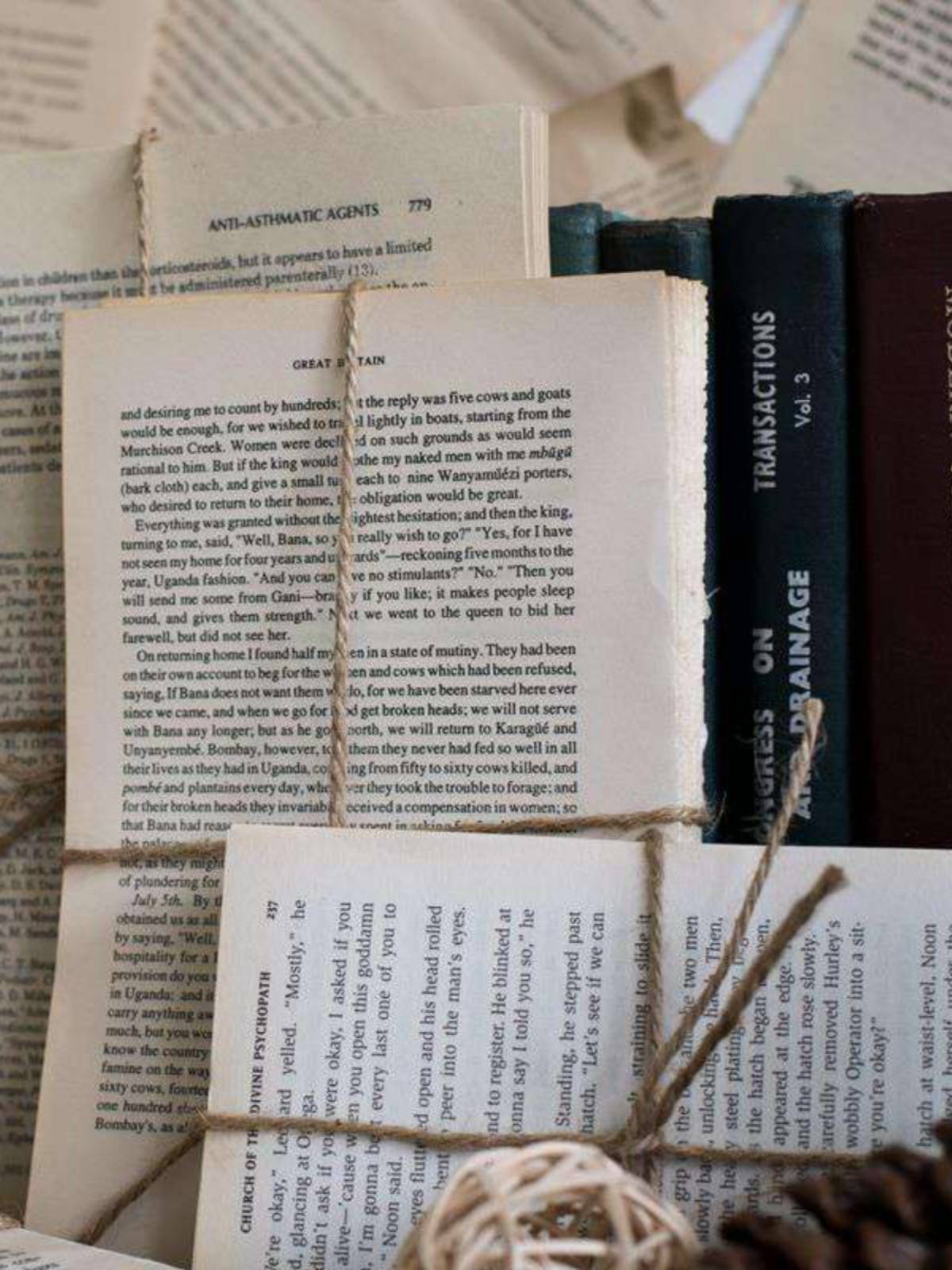JK Mu Space Retro Literature and Foreign Language English Top Binding Binding Binding Binding Studycut Shooting Prop