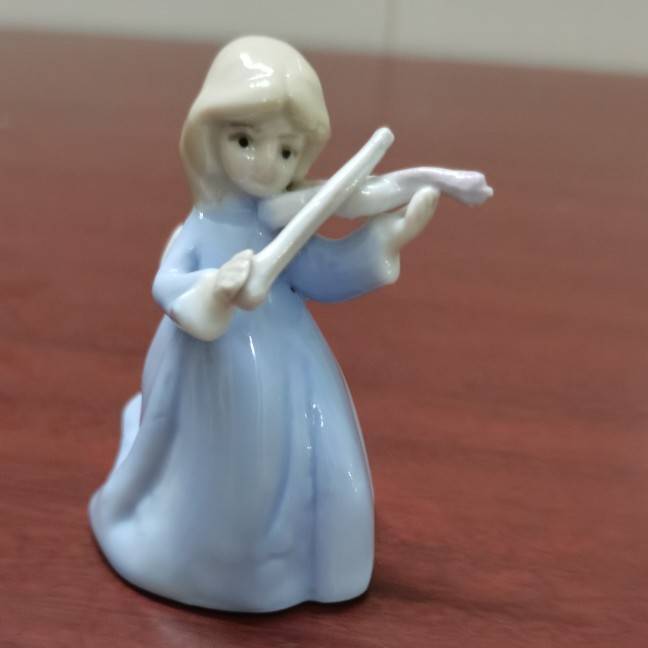 Exit original single -end hand -painted ceramic girl angel all -porcelain ornament creative gift crafts