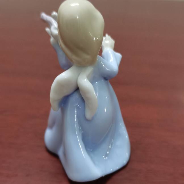 Exit original single -end hand -painted ceramic girl angel all -porcelain ornament creative gift crafts