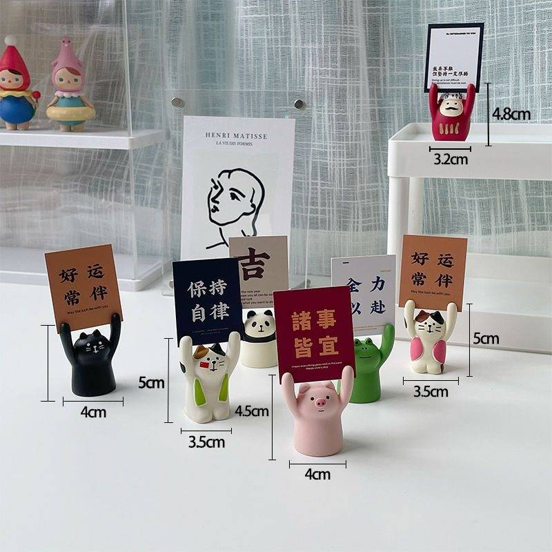 Raise your hand pig inS Internet celebrity inspirational resin ornament healing and sign a cute desktop decoration birthday gift frog