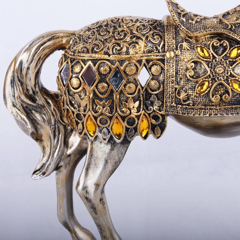 Resin Crafts Golden War Horse Home Decoration Living Room Study Room Creative Business Gift Manufacturers