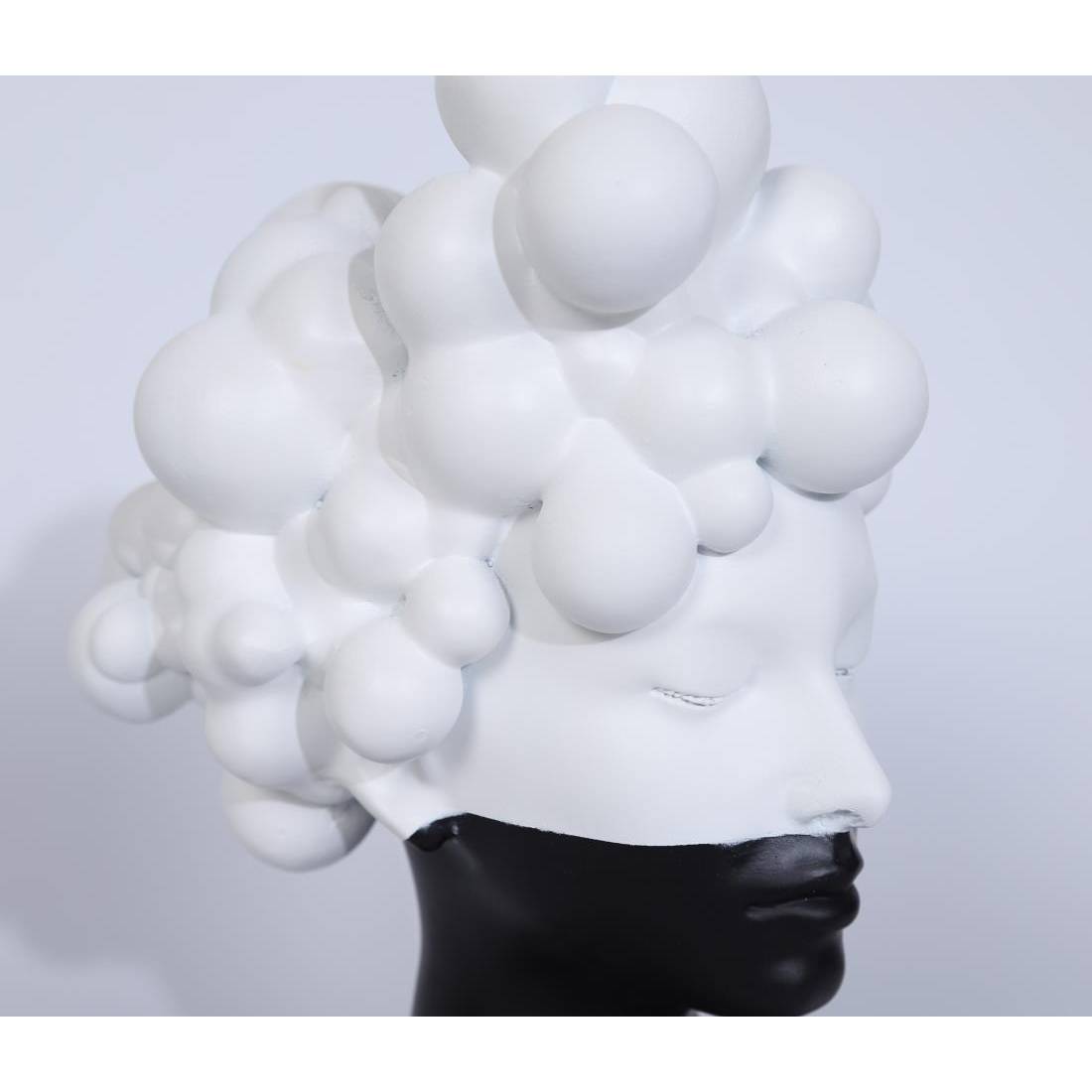 Simple modern resin character sculpture semi -statue ornaments soft decoration home instant noodle sales office light luxury setting