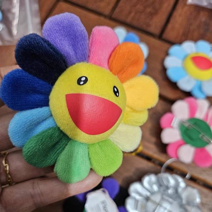 Yuan Single Sunflower brooch hanging jewelry cartoon