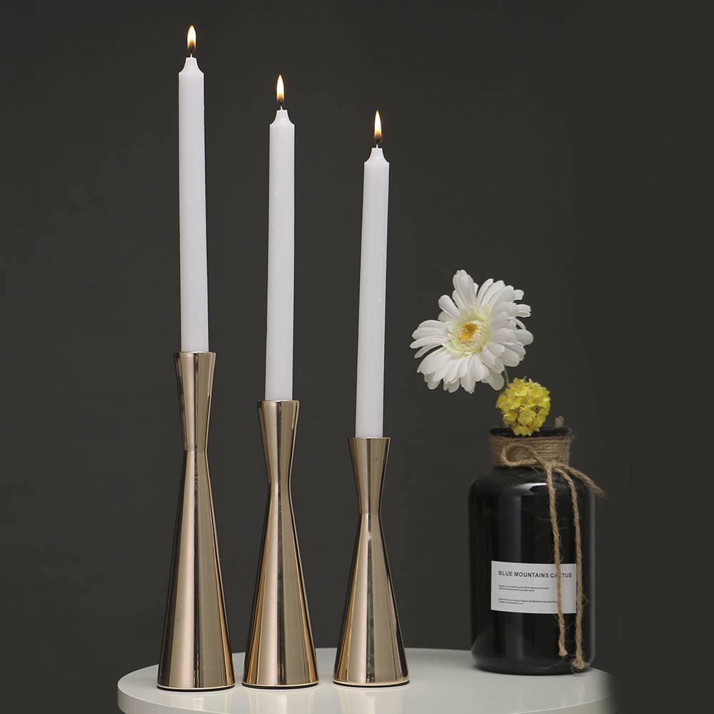 European -style new models of Xiaoman Shican Candle Candle Romantic Wedding Products Candid Light Dinner Dinner Plated Metal Candle