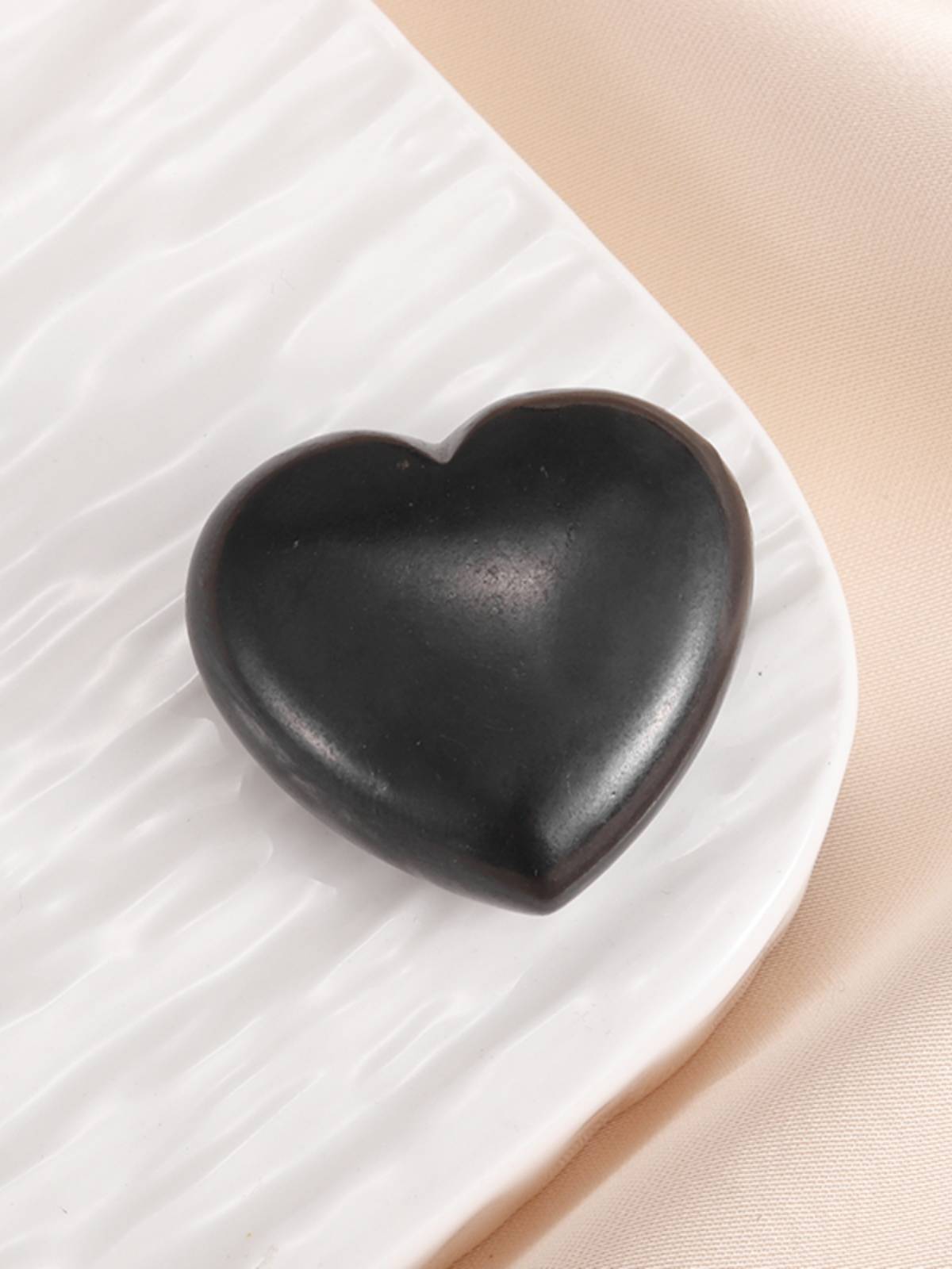 Russian Times Graphite Heart Type Plastering