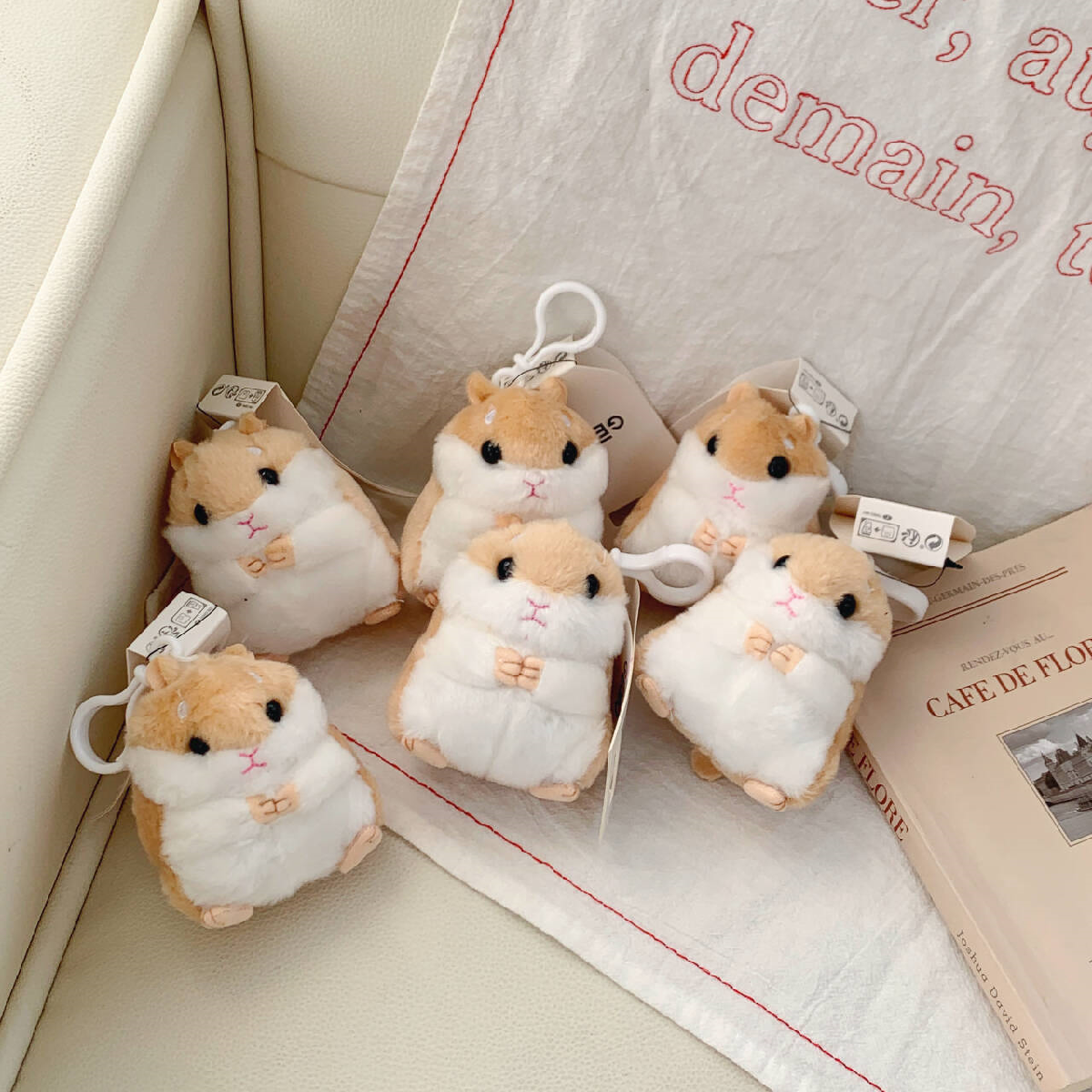 Exit original order!Full and cute little hamster keychain Plush doll Bag Basin Keychain