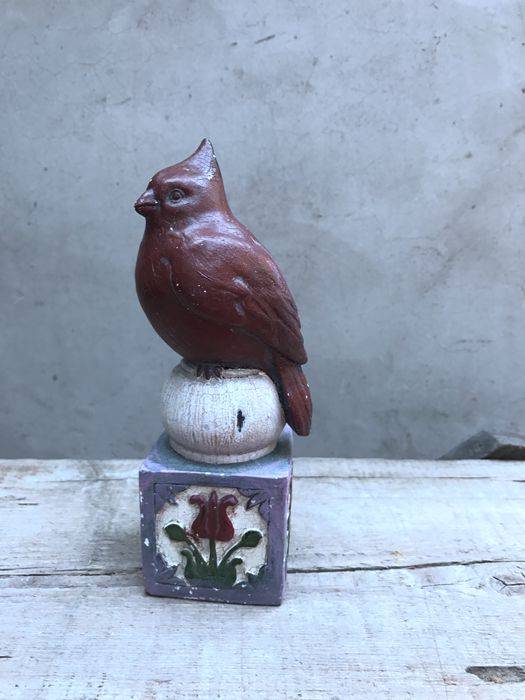 Sample American rural style retro old home decoration