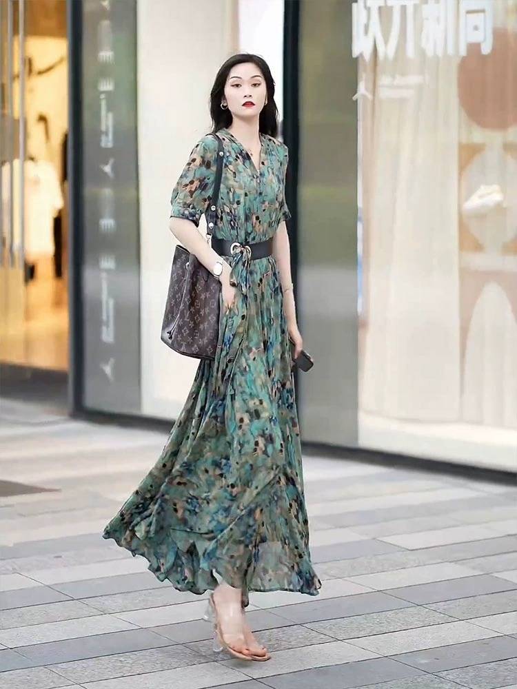 Senior famous celebrity temperament real silk floral long skirt girl