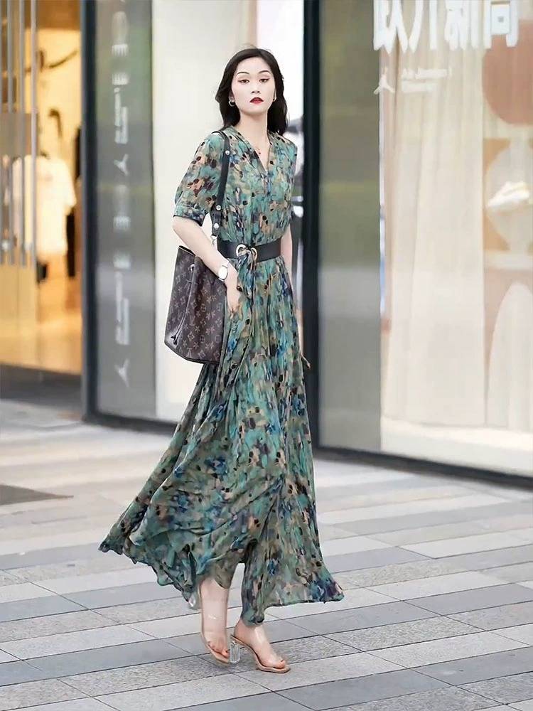 Senior famous celebrity temperament real silk floral long skirt girl