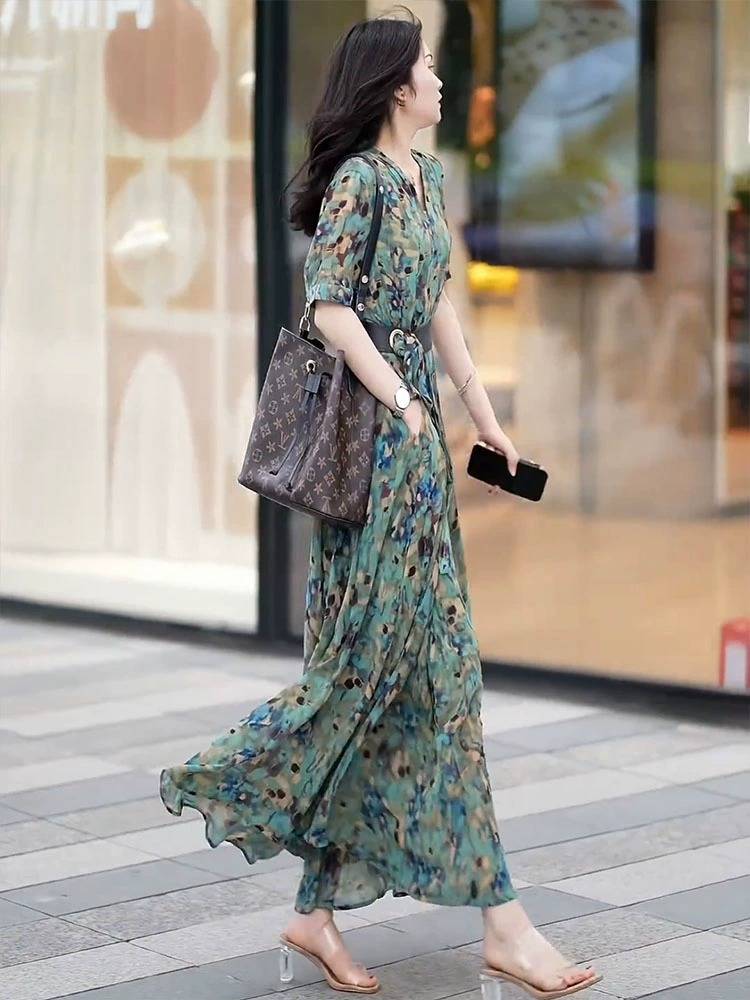 Senior famous celebrity temperament real silk floral long skirt girl