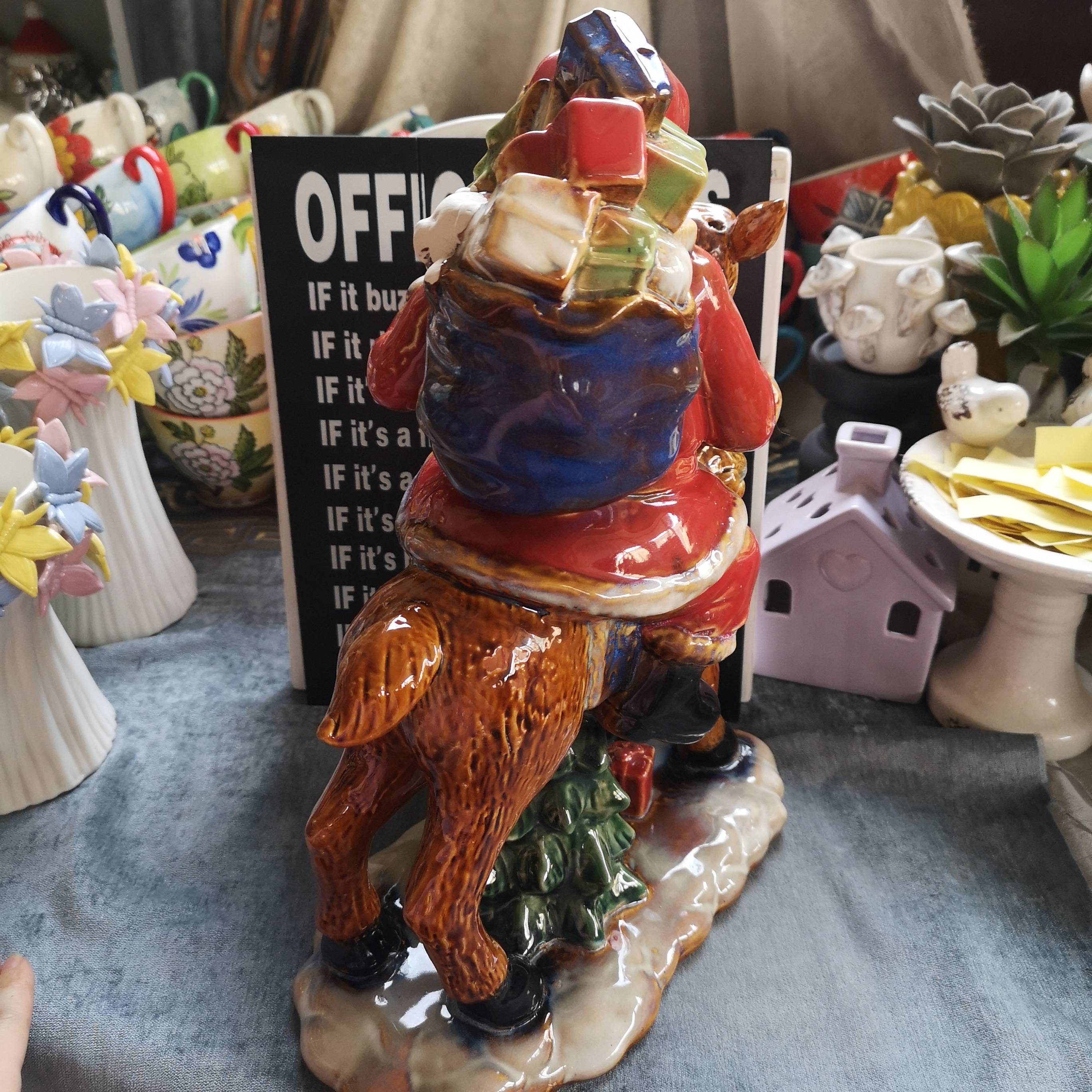 "Ink Porcelain" porcelain craft ceramic kiln becomes Santa Claus riding elk decoration Christmas decorations