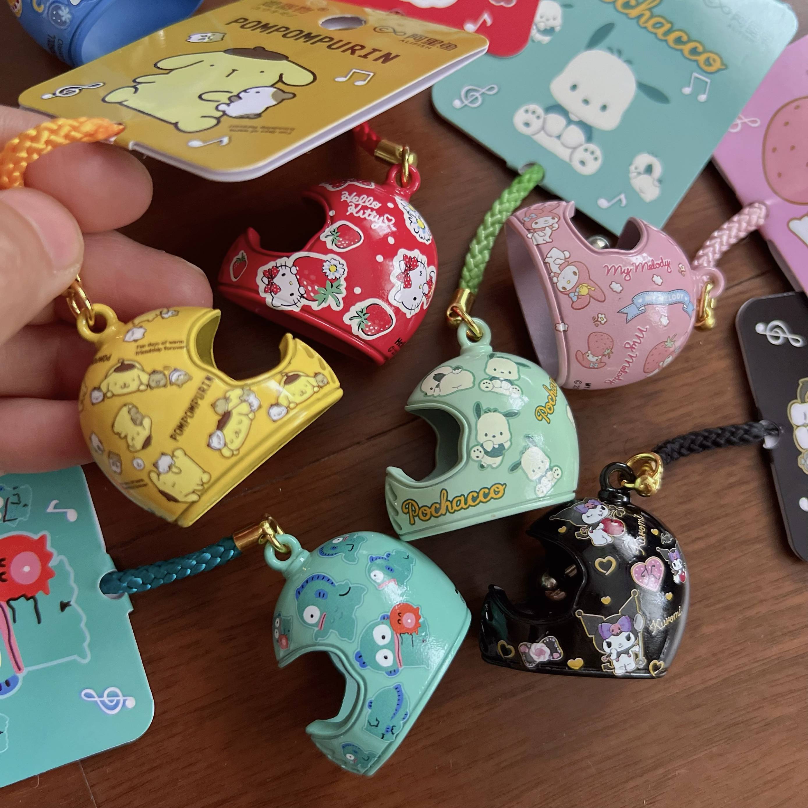 Sanrio co -name Little Bells Royal Kuromi Big Ear Dog Bags Boat Merk Jewelry Car Key Buckle Cute