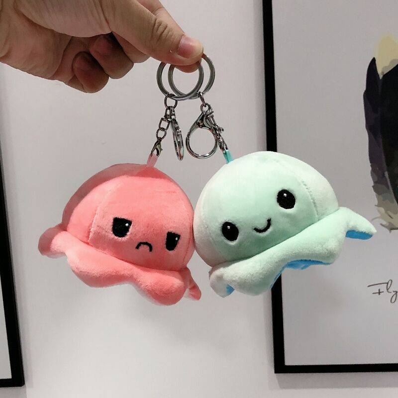 Cross -border flipping octopus doll pendant plush toy new flip octopus keychain doll